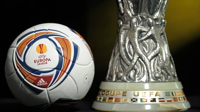 Oficjalna Piłka UEFA Europa League 2011
