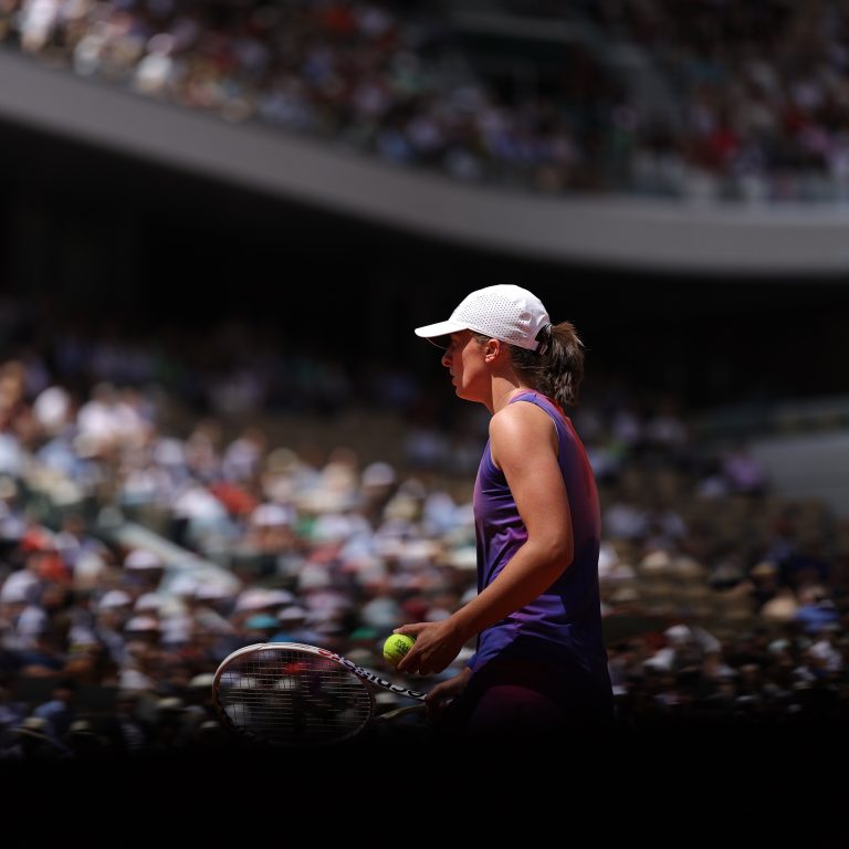 Dziwny mecz Świątek i awans do ćwierćfinału