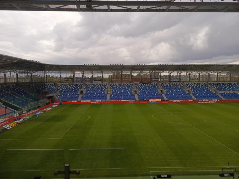 Wisła Płock rewelacją startu sezonu – jakie nastroje panują wśród fanów Nafciarzy? [Relacja z wyjazdu]