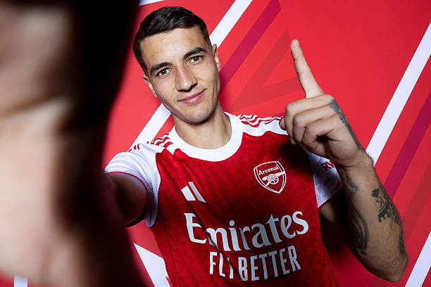 Hitowy transfer reprezentanta Polski – Jakub Kiwior odszedł z Arsenalu do FC Porto