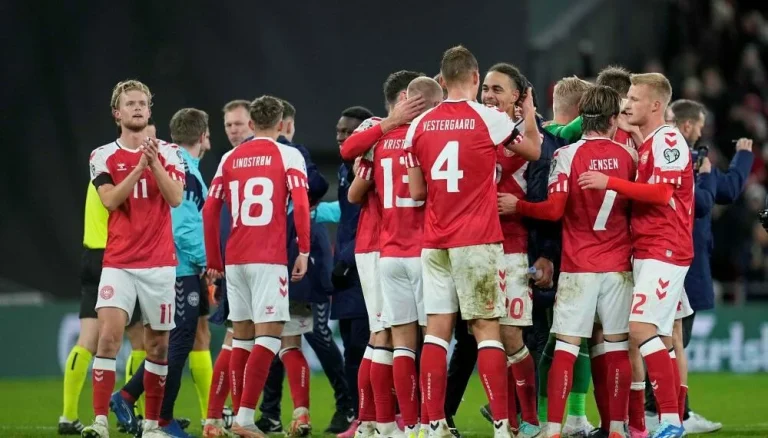 Dania – Grecja, czyli walka o udział w Mistrzostwach [Zapowiedź]