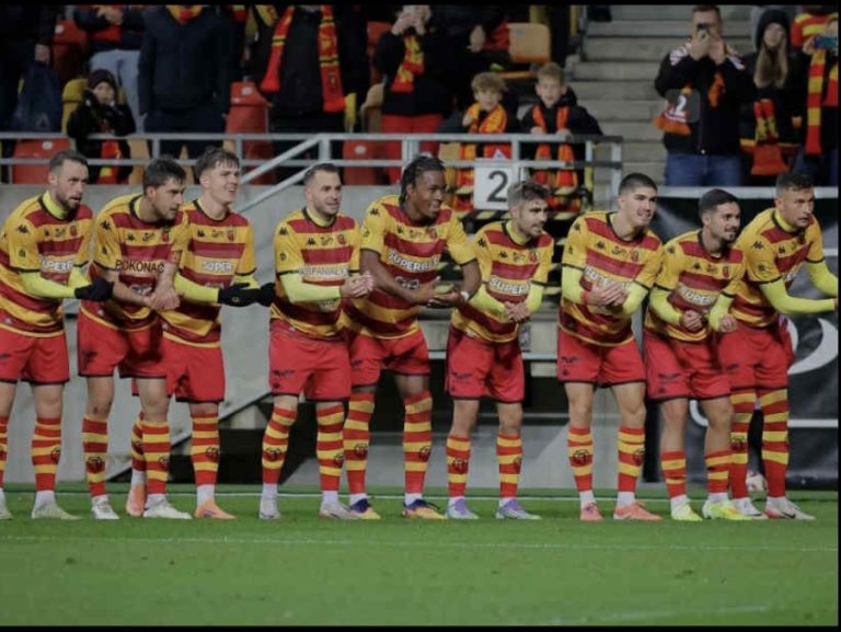 Czy piłkarze Adriana Siemieńca wyciągnęli wnioski po niedzielnej porażce w  Zabrzu? [Zapowiedź meczu Jagiellonia Białystok – Miedź Legnica]