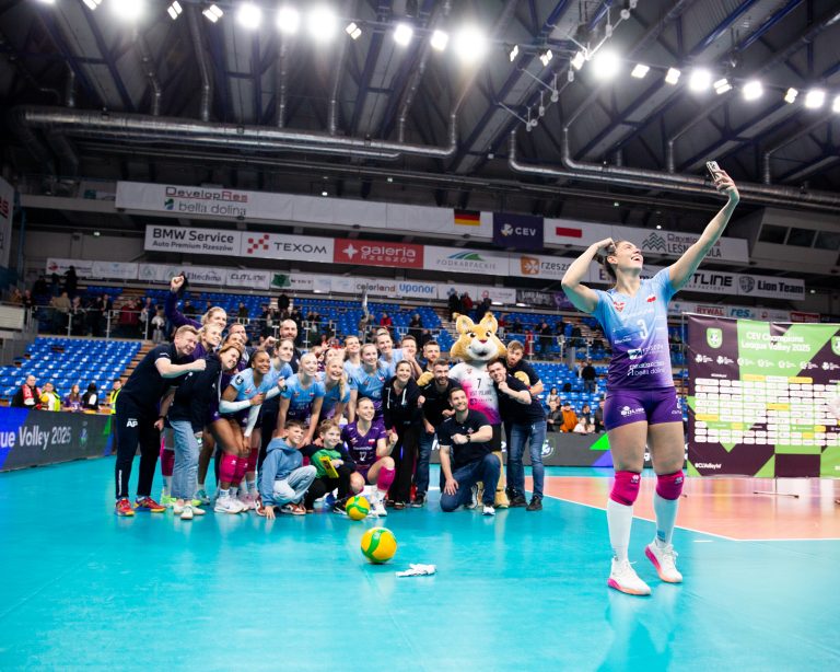 Siatkarskie derby Podkarpacia dla Rysic! Mistrzynie Polski umacniają się na czole tabeli!