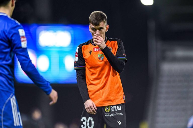 Szymon Bartlewicz (Chrobry Głogów): „Myślę, że staliśmy się bardziej konsekwentni. Zwracamy bardzo dużą uwagę na najmniejsze szczegóły.” [WYWIAD]