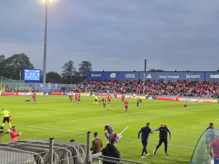 Raków Częstochowa zwycięski, problemy Korony Kielce! [PODSUMOWANIE MECZU]