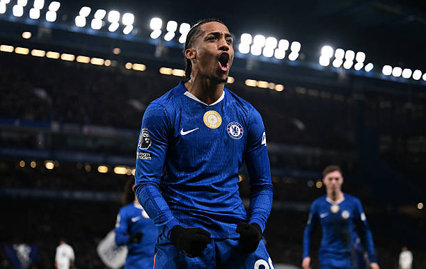 Barcelona z nowym priorytetem. Chelsea musi podjąć trudną decyzję