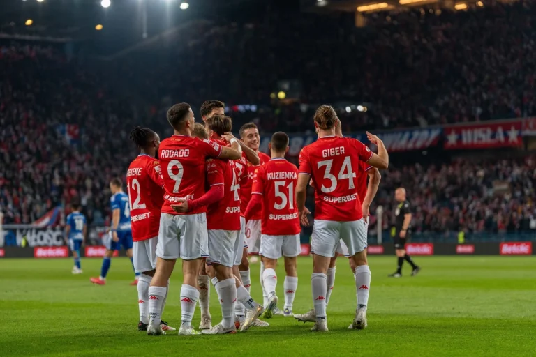 Wrócili po 4 latach – Wisła Kraków w Ekstraklasie