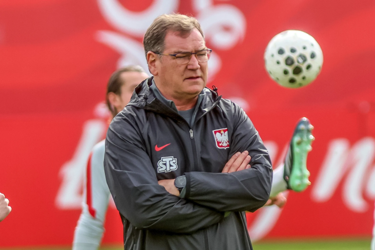 Lewandowski na ławce! Jan Urban dokonał pięciu zmian przed meczem ze Szwecją